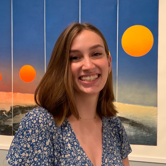 Meet your Posher, Julia - Picture 1 of 1